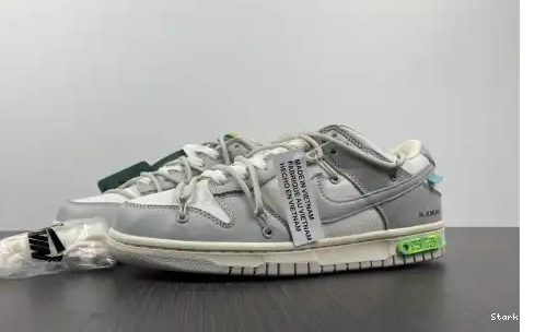 42 DM1602-117 Dunk Low Nike O-W Lot 0426